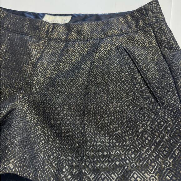 Old Navy Black Gold Metallic Geometric 3” Shorts Size 10 - Picture 3 of 5
